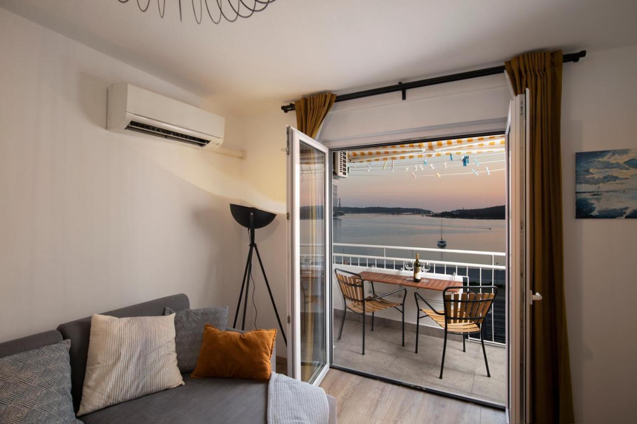 Top Floor Sunset Apartment Пула Экстерьер фото