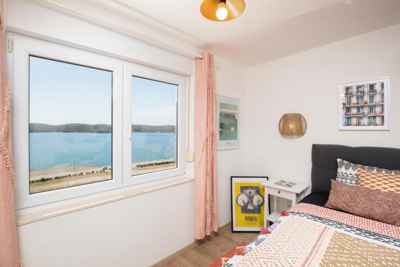 Top Floor Sunset Apartment Пула Экстерьер фото